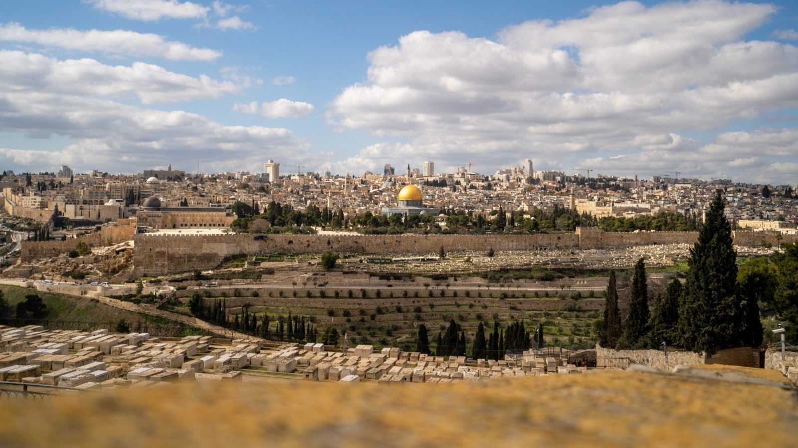 Family vacation in Israel - exploring Jerusalem